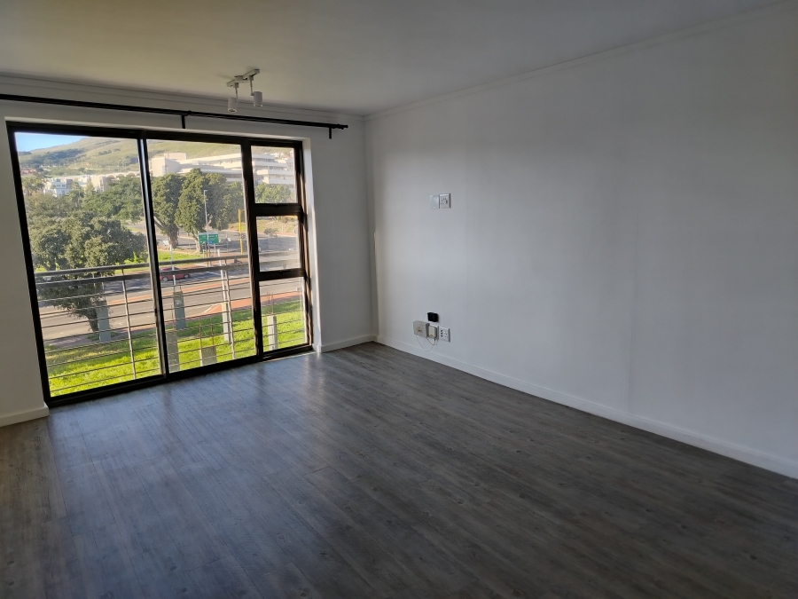 To Let 2 Bedroom Property for Rent in Zonnebloem Western Cape